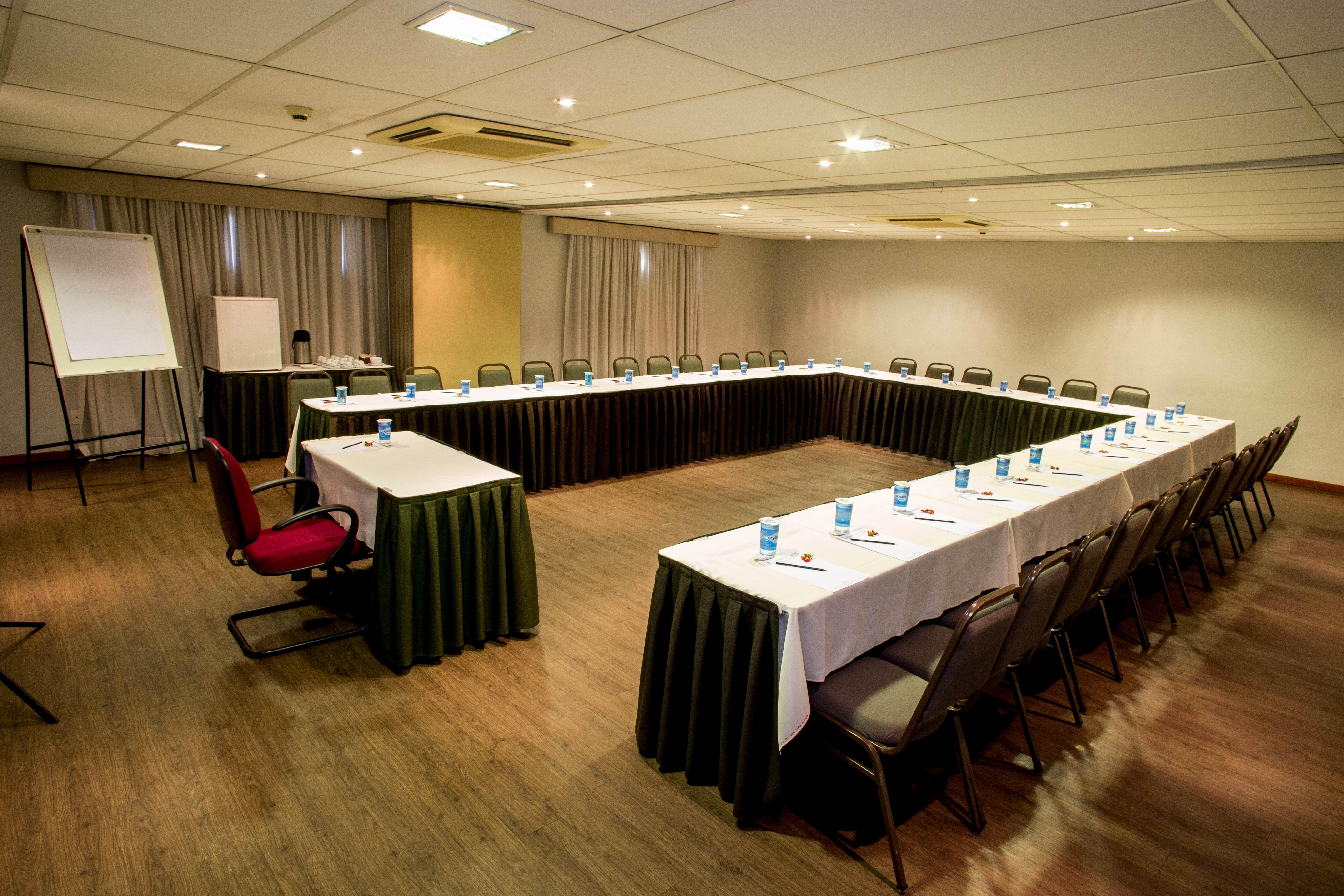 Hotel Golden Park Campinas Viracopos By Nacional Inn Extérieur photo